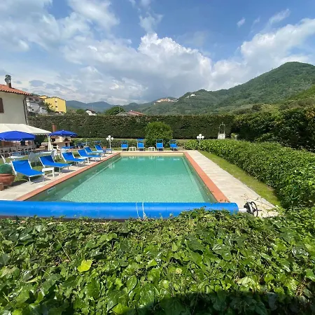Villa Con Piscina Tra Versilia E Cinque Terre *