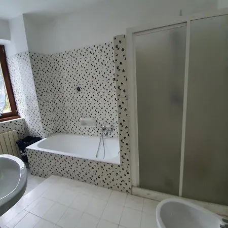 Con Piscina Tra Versilia E Cinque Terre Luni