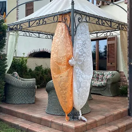 Villa Con Piscina Privata Tra Versilia E Cinque Terre