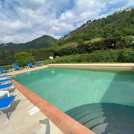 Con Piscina Privata Tra Versilia E Cinque Terre