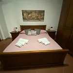 Con Piscina Privata Tra Versilia E Cinque Terre Luni