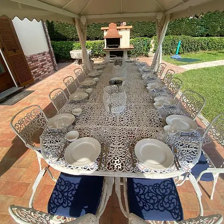 Grande Con Piscina Privata Tra Versilia E Cinque Terre