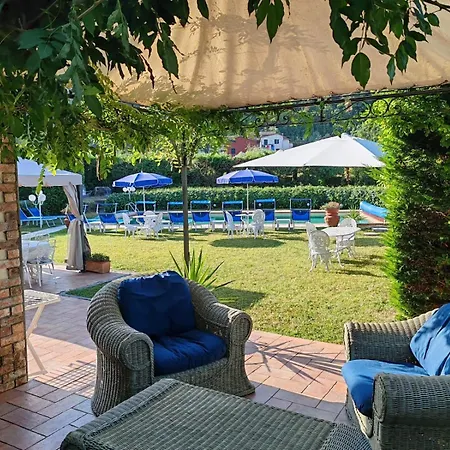Vila Con Piscina Privata Tra Versilia E Cinque Terre