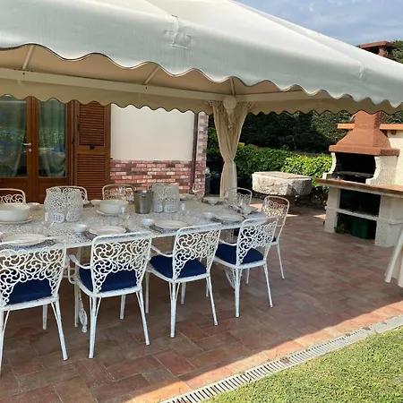 Grande Con Piscina Privata Tra Versilia E Cinque Terre *