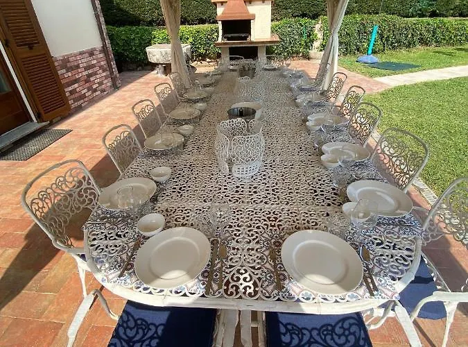 Con Piscina Privata Tra Versilia E Cinque Terre