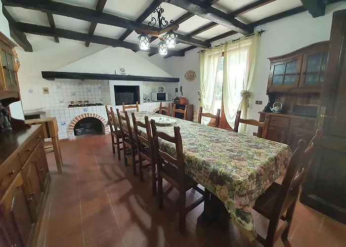 Con Piscina Privata Tra Versilia E Cinque Terre