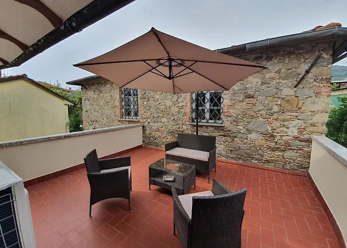 Con Piscina Privata Tra Versilia E Cinque Terre Willa