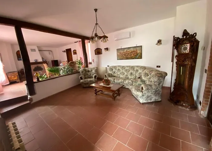 Con Piscina Privata Tra Versilia E Cinque Terre * Luni